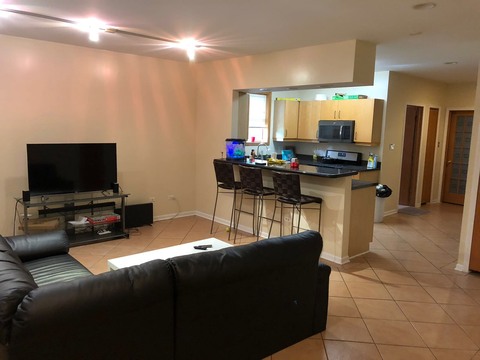 roommates in Chicago Private Room in 2Bed.1Bath - cirtru.com