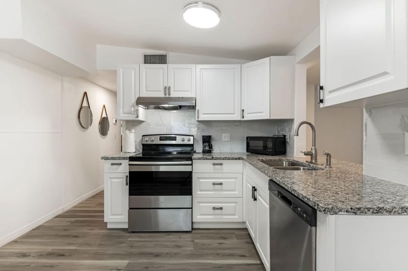 roommates in Undisclosed, Sarasota, FL 34231 Freshly Renovated Sarasota Home | 6 Bedrooms • 3 Baths • Move-In Ready (id. 2883) - cirtru.com