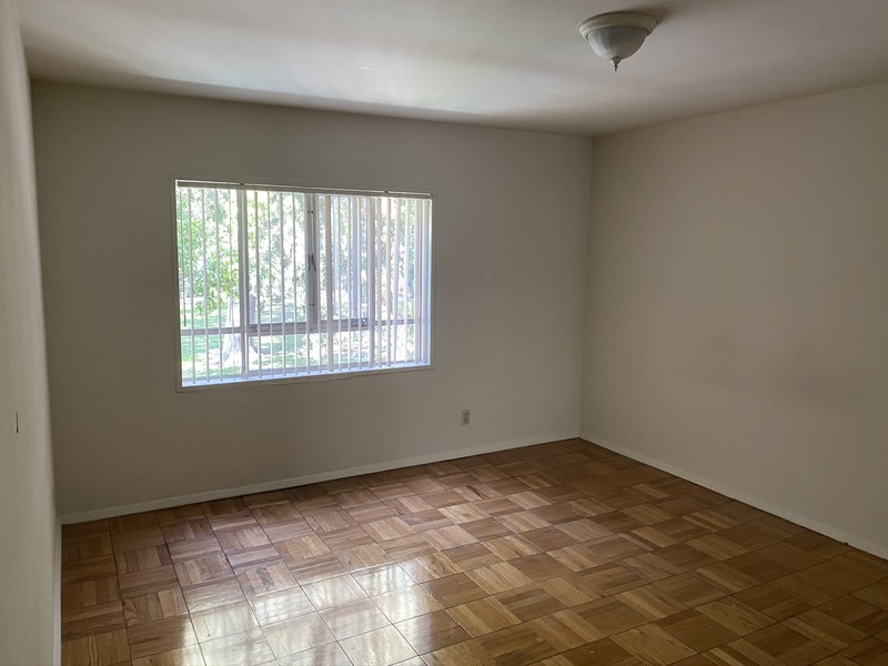 Private Room in 3Bed.3Bath