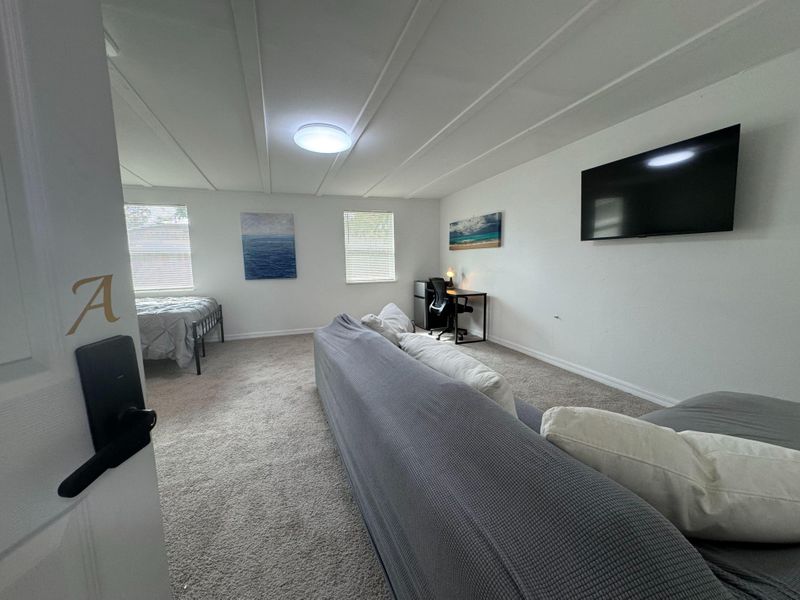 roommates in Undisclosed, Lakeland, FL 33805 Lakeshore Suites Home (id. 17652) - cirtru.com