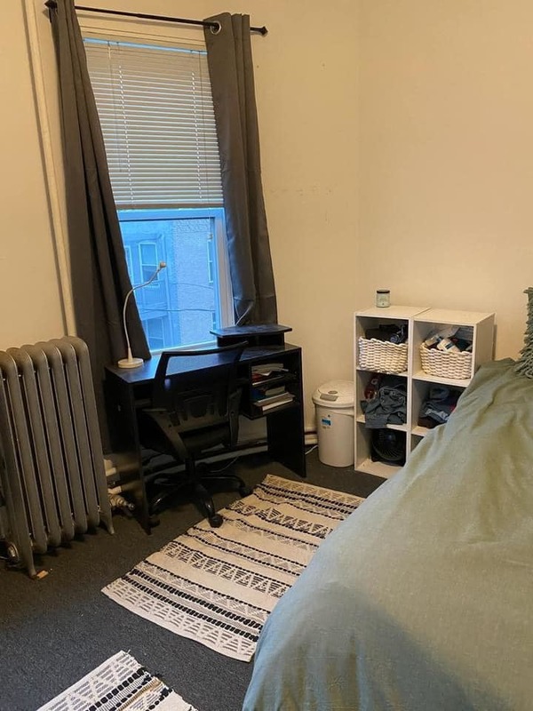 roommates in Roxbury Private Room in 5Bed.2Bath - cirtru.com