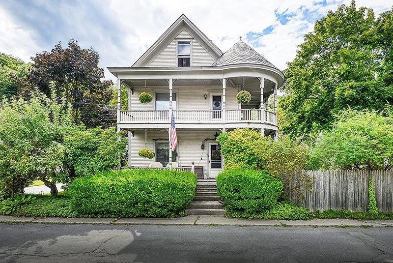 roommates in Bellows Falls Entire Place 1Bed.1Bath - cirtru.com
