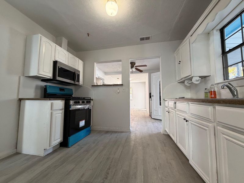 roommates in Undisclosed, Grand Prairie, TX 75051 Most convenient location ,  Completely remodel, Brand New appliances  Homey Quiet Home (id. 23514) - cirtru.com