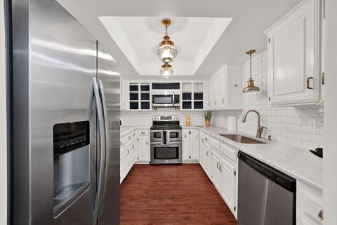 Newly-renovated & high-quality Duncanville House with Backyard (id. 11541)