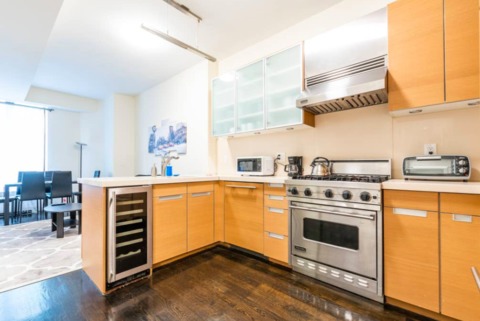 roommates in New York Large Furnished 3BR 3Bath Apartment - cirtru.com