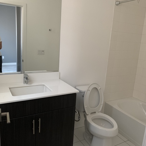 Private Room in 2Bed.2Bath