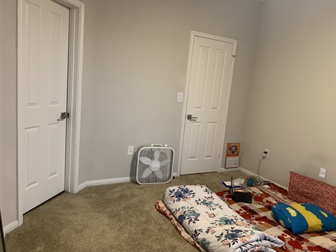 roommates in Austin Looking For FEMALE Roommate in 1BHK - cirtru.com