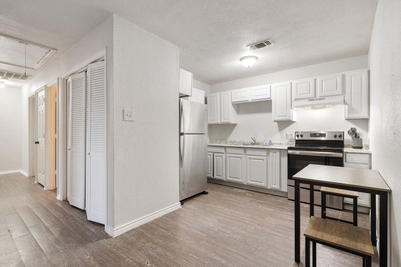 roommates in Undisclosed, Fort Worth, TX 76119 Newly renovated Comfortable Property with low number of members! In a quiet low traffic street. Fully stocked kitchen and high speed Wifi! (id. 11285) - cirtru.com
