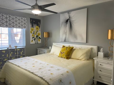 Private Room in 3Bed.2Bath