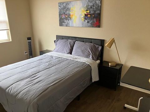 Affordable Furnished Rooms Near Downtown Denver | Transit Access, Move-In Ready (id. 30872)