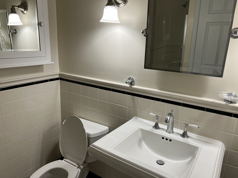 Private Room in 2Bed.1.5Bath