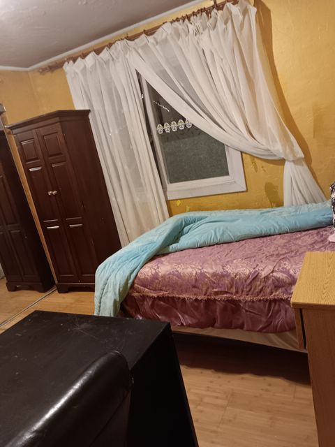 Private Room in 3Bed.1Bath