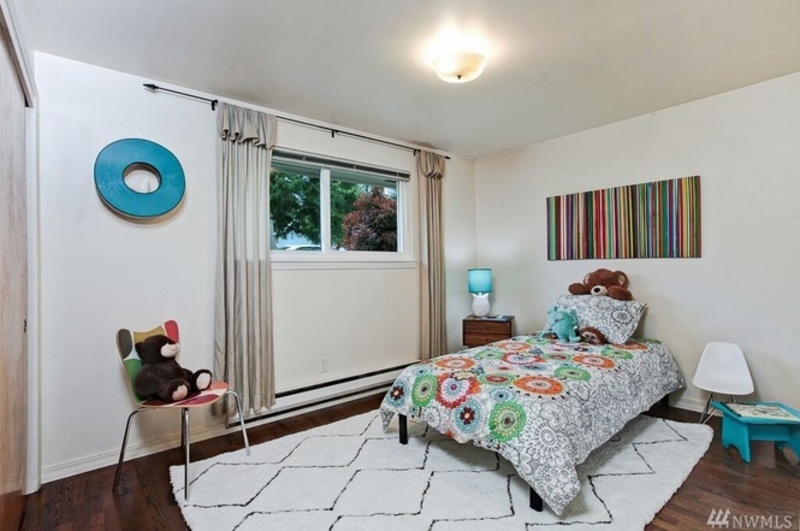 roommates in Kenmore Fully Furnished Private Room - cirtru.com