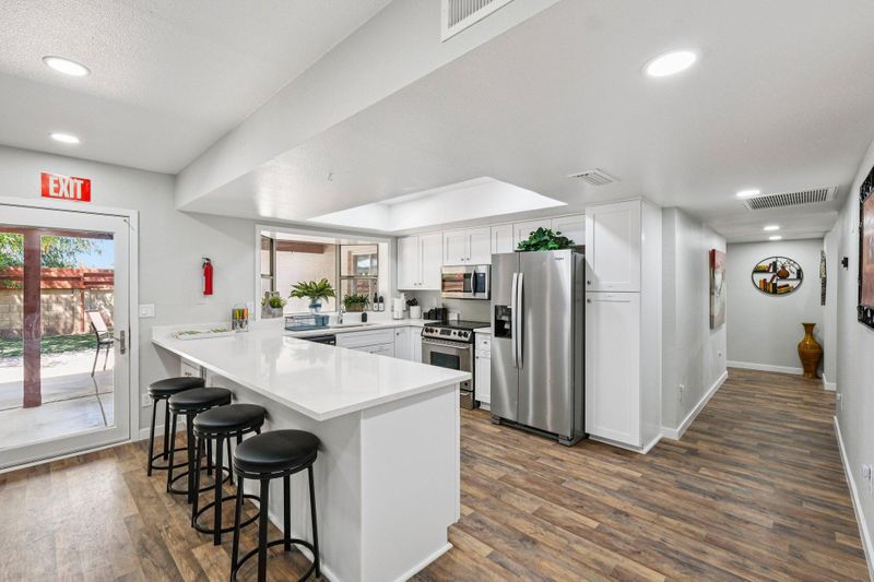 roommates in Undisclosed, Glendale, AZ 85302 BRAND NEW Listing - No Stairs,  Entire house with Ramps! Easy Access - 8 Private Suites... Enjoy your own bathroom (id. 30329) - cirtru.com