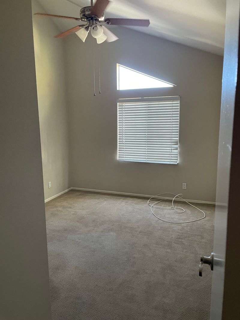 roommates in Thousand Oaks Private Room in 3Bed.2.5Bath - cirtru.com