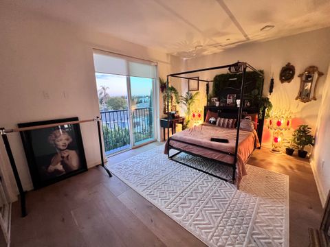 roommates in Los Angeles Private Room in 3Bed.2Bath - cirtru.com