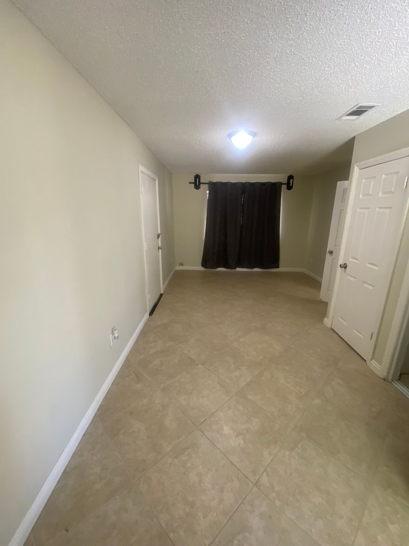 Private Room in 3Bed.2Bath