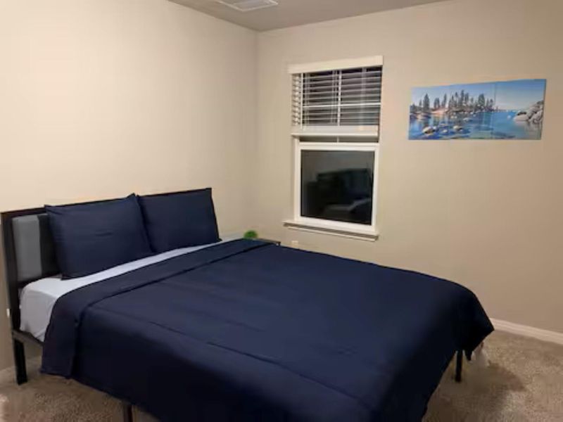 roommates in Undisclosed, Manor, TX 78653 No move-in fee; Great rate! Utilities included! Fast WiFi! 5minutes from popular stores & restaurants; 25mins from Airport! (id. 19443) - cirtru.com