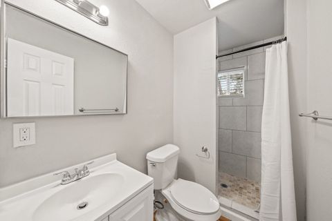 Cozy & Peaceful Baytown Home | Fully Furnished, Secure, and Comfortable | Free Wi-Fi , Monthly Cleanings , and Convenient Location (id. 2972)