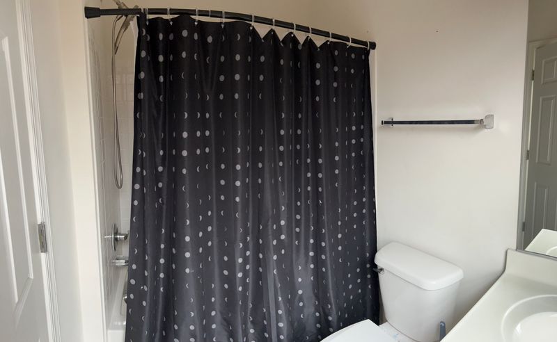 roommates in Woodbridge Shared Room in 2Bed.2.5Bath - cirtru.com
