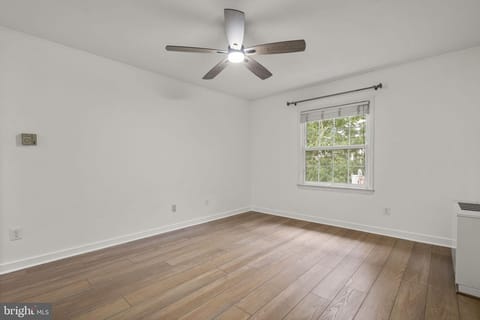 roommates in Falls Church Entire Place 2Bed.1Bath - cirtru.com