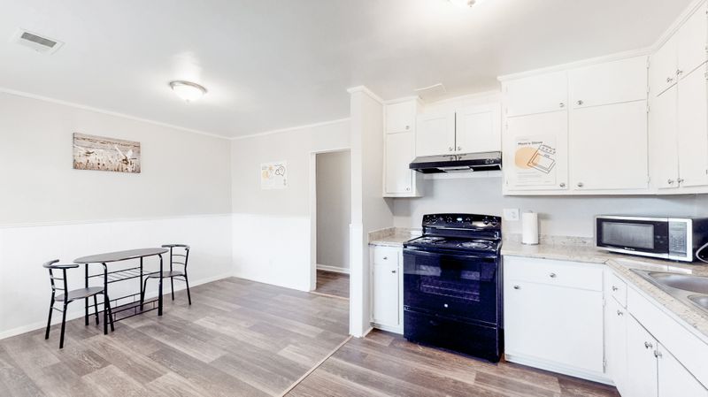 roommates in Undisclosed, Forest Park, GA 30297 Cozy living in Conley, a 2 min walk to transit stop Conley Rd @ Sweetbriar Ln (id. 641) - cirtru.com