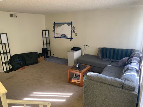 Private Room in 3Bed.2.5Bath