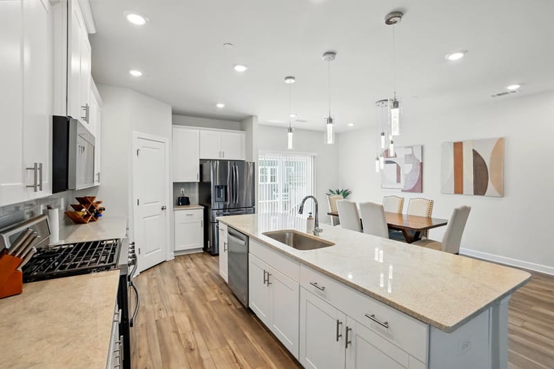 roommates in Undisclosed, Charlotte, NC 28217 Beautiful Updated  Home in City Park, Minutes from Airport & Loso + Waived Move In Fee! (id. 21867) - cirtru.com