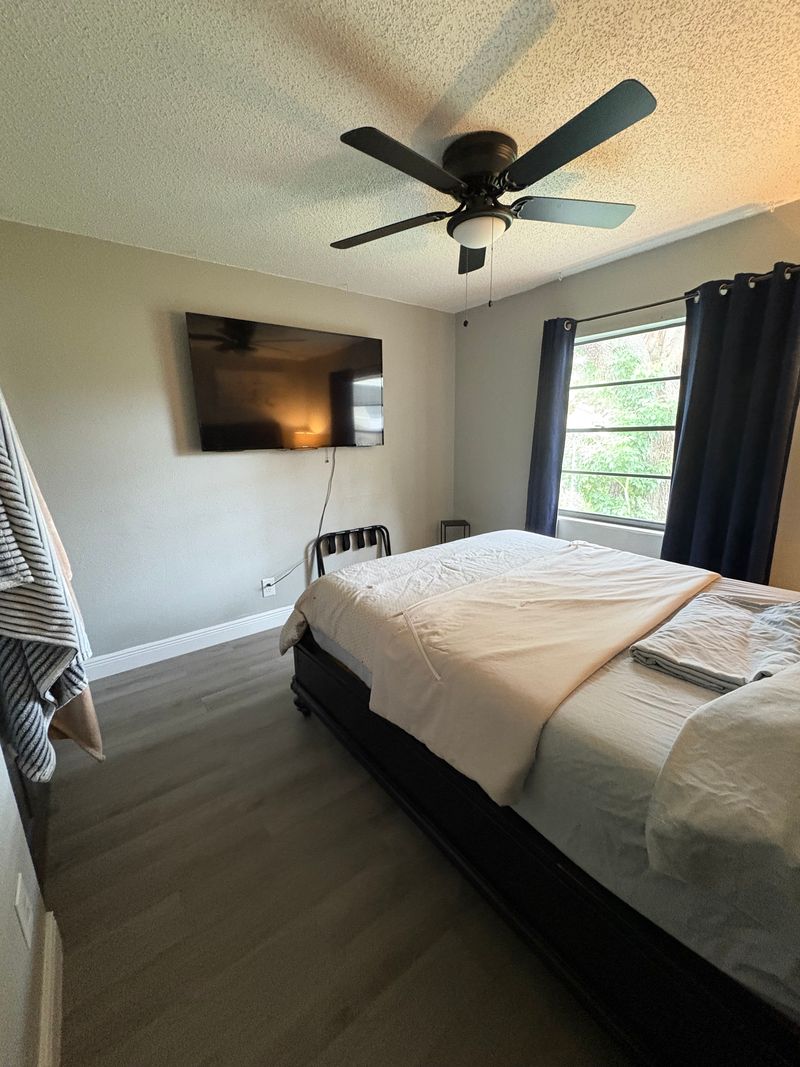 roommates in Seffner Private Room in 1Bed.1Bath - cirtru.com