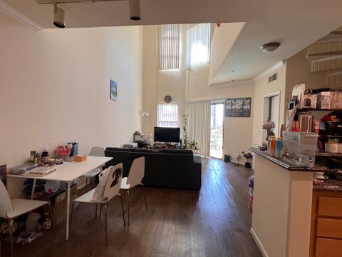 roommates in Los Angeles Private Room in 2Bed.2Bath - cirtru.com