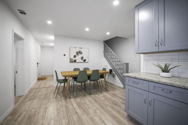 roommates in Undisclosed, Tampa, FL 33612 Modern, Chic & Newly-Renovated Home - Very Close to Transportation! (id. 2122) - cirtru.com