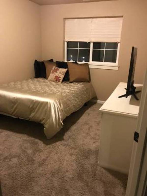roommates in Woodburn Private Room in 1Bed.1Bath - cirtru.com