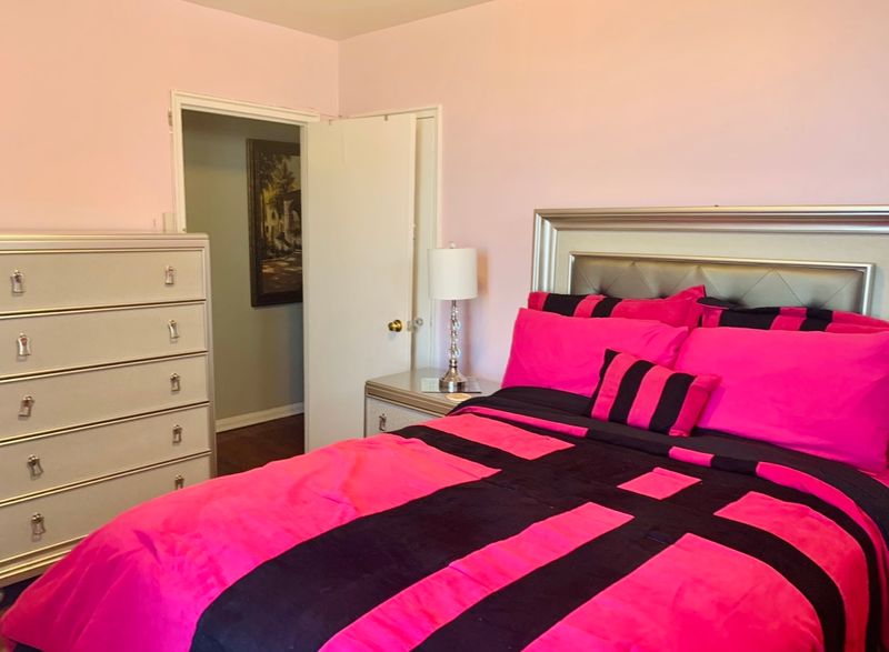 roommates in New York City Shared Room in 2Bed.1Bath - cirtru.com