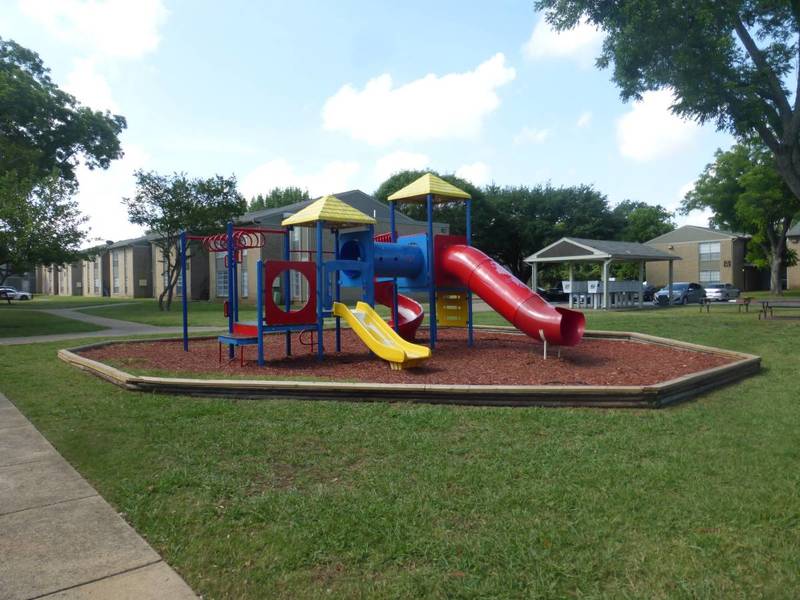 roommates in Dallas Entire Place 2Bed.1Bath - cirtru.com