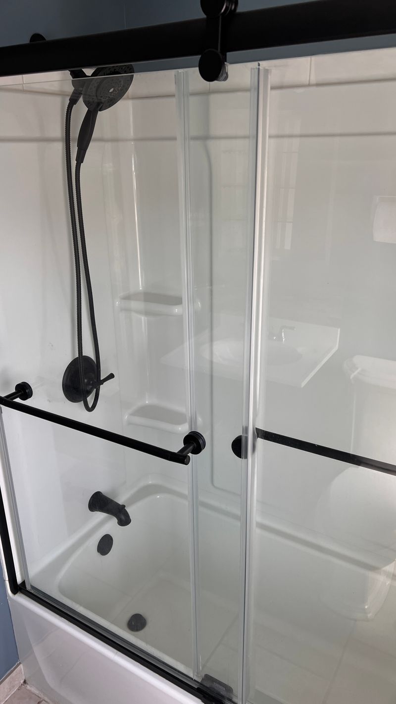 roommates in Bay Shore Entire Place 1Bed.1Bath - cirtru.com