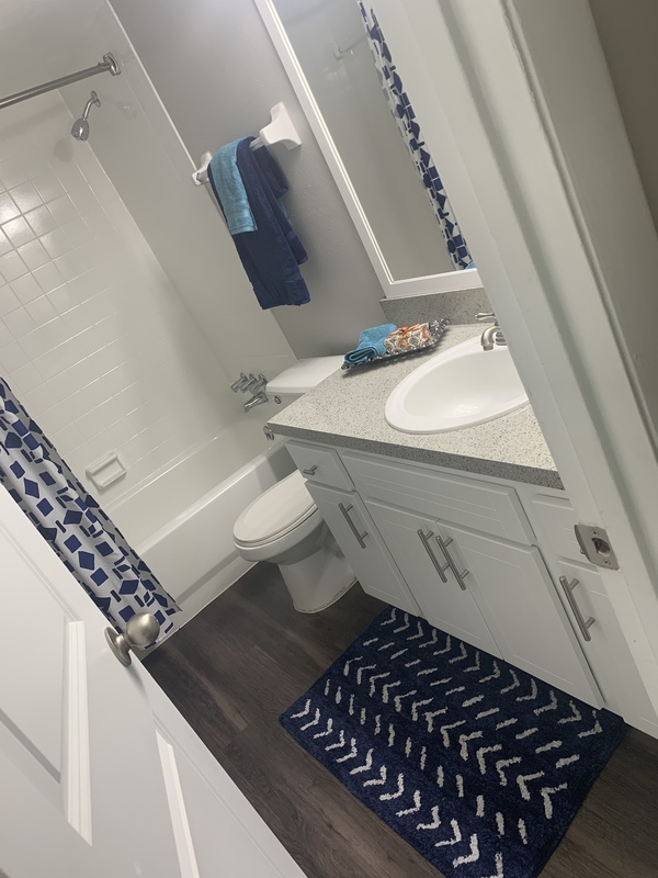 Private Room in 3Bed.2Bath