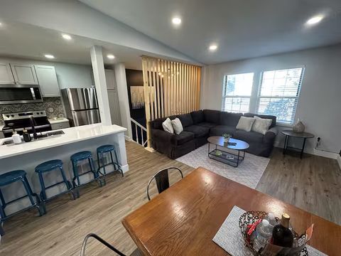 Entire Place 3Bed.2Bath