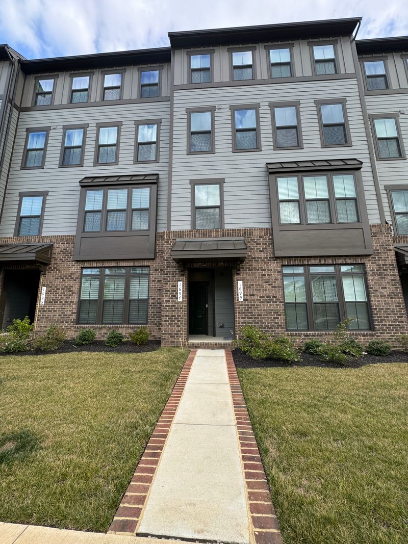 roommates in Dumfries Entire Place 3Bed.2.5Bath - cirtru.com