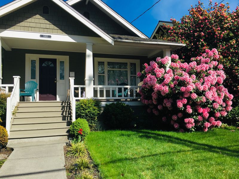 roommates in Seattle Room2Bed.1Bath - cirtru.com