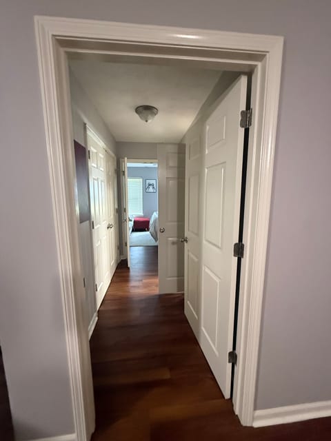 roommates in Louisville Private Room in 1Bed.1Bath - cirtru.com