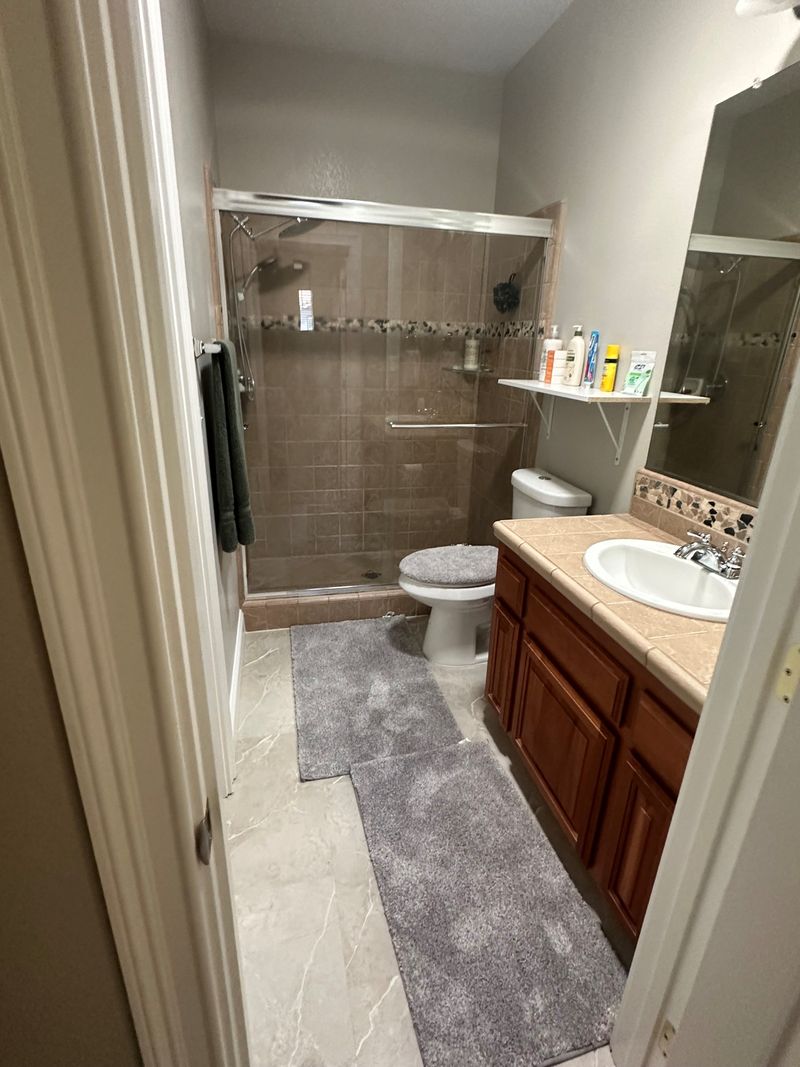 roommates in Roseville Private Room in 5Bed.4.5Bath - cirtru.com