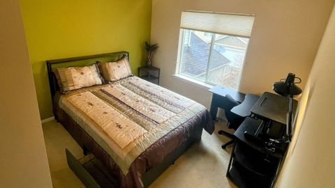 Private Room in 1Bed.1Bath