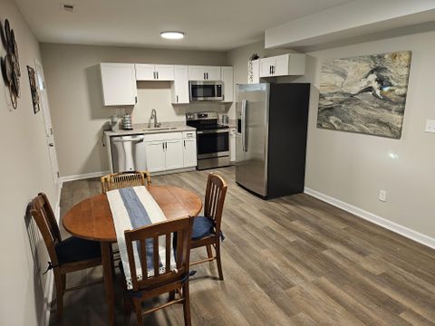 Live in Marshbrooke. Short 9 mile drive from Uptown Charlotte (id. 14263)