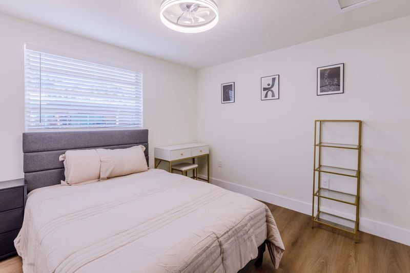 roommates in Undisclosed, Tampa, FL 33610 East Tampa Comfort Home Close to Everything -  Smart Tv in Room, High-speed WiFi, Free In-unit Laundry - Safe, Clean & Comfortable Living – Rooms for Rent (id. 23405) - cirtru.com