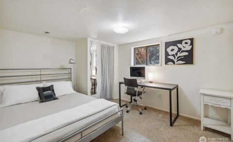 Private Room in 3Bed.2Bath