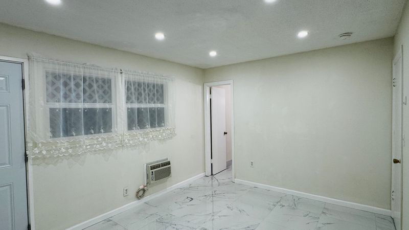 roommates in Garden Grove Room3Bed.3Bath - cirtru.com