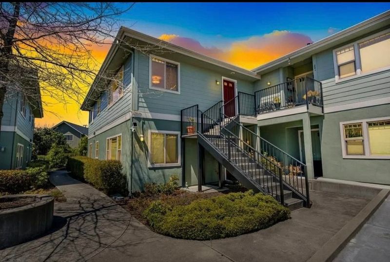 roommates in Aptos Private Room in 3Bed.2Bath - cirtru.com