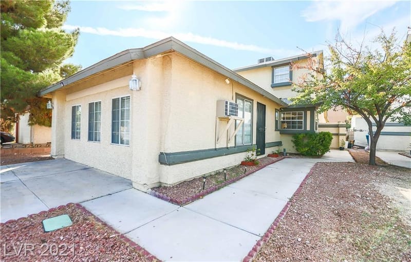 Cozey East Las Vegas Home (id. 44056)