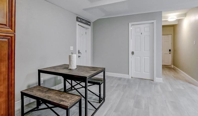 Spacious & comfortable Tampa House with Backyard (id. 3123)