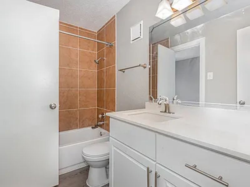 roommates in Irving Private Room in 2Bed.2Bath - cirtru.com